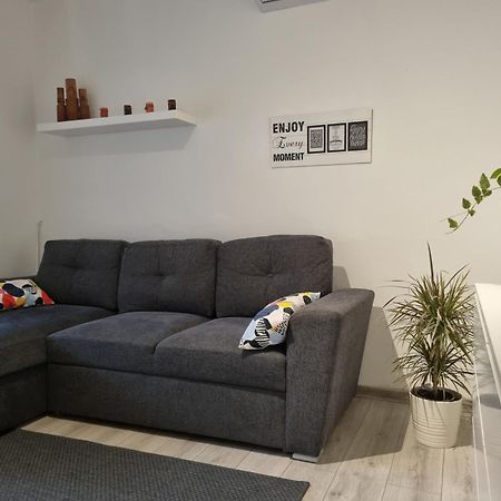 Apartments Dora Crikvenica Exterior photo